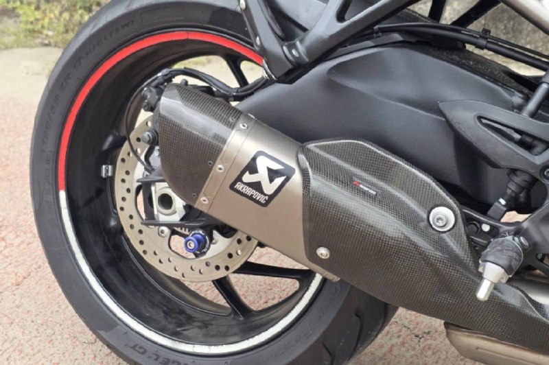 Suzuki GSX-S1000GT из Южной Кореи — фото 3 из 4