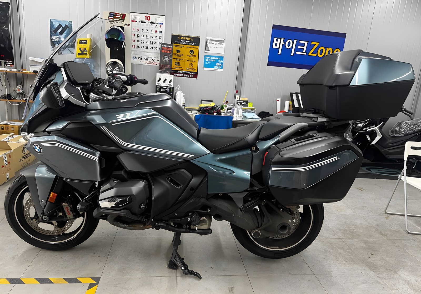 BMW R 1300 RT Option 719 из Южной Кореи — фото 1 из 4