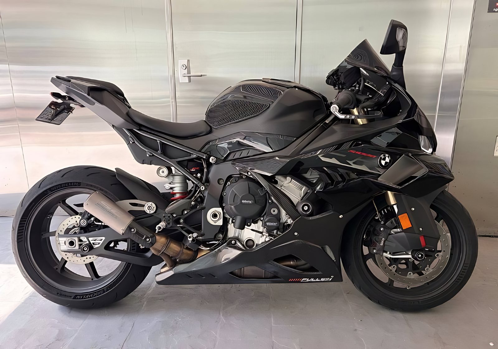 BMW S 1000 RR Race Package из Южной Кореи — фото 1 из 3