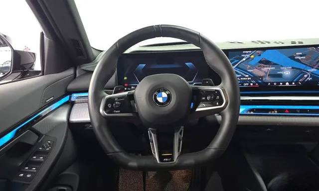 BMW 530i xDrive M Sport (G60) из Южной Кореи — фото 8 из 10