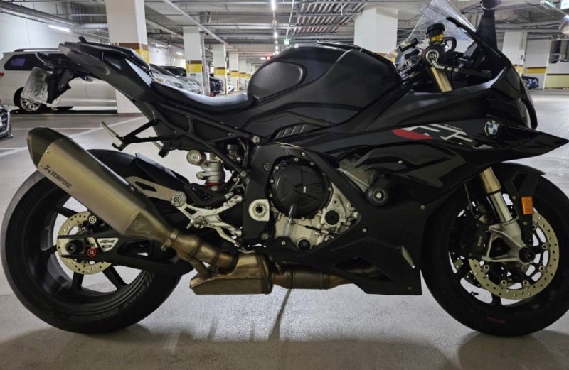 BMW S 1000 RR из Южной Кореи — фото 1 из 4