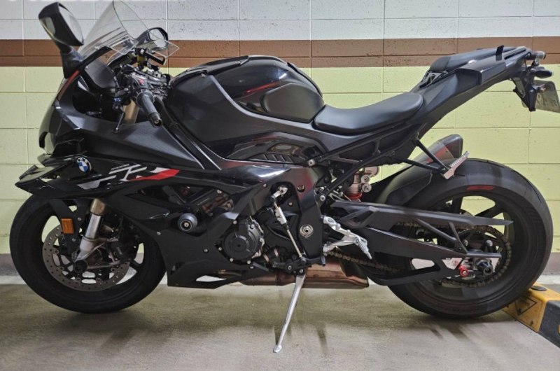 BMW S 1000 RR из Южной Кореи — фото 3 из 4