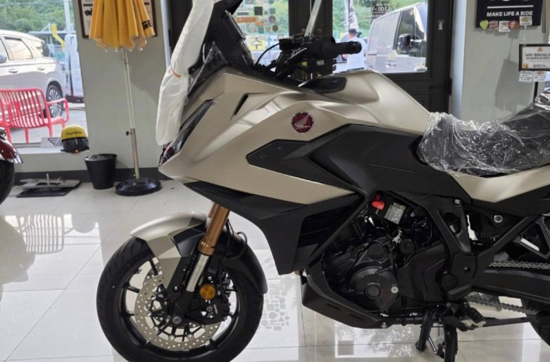 Honda NT1100 DCT из Южной Кореи — фото 2 из 4