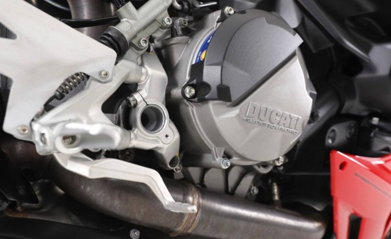 Ducati Streetfighter V2 из Южной Кореи — фото 2 из 4
