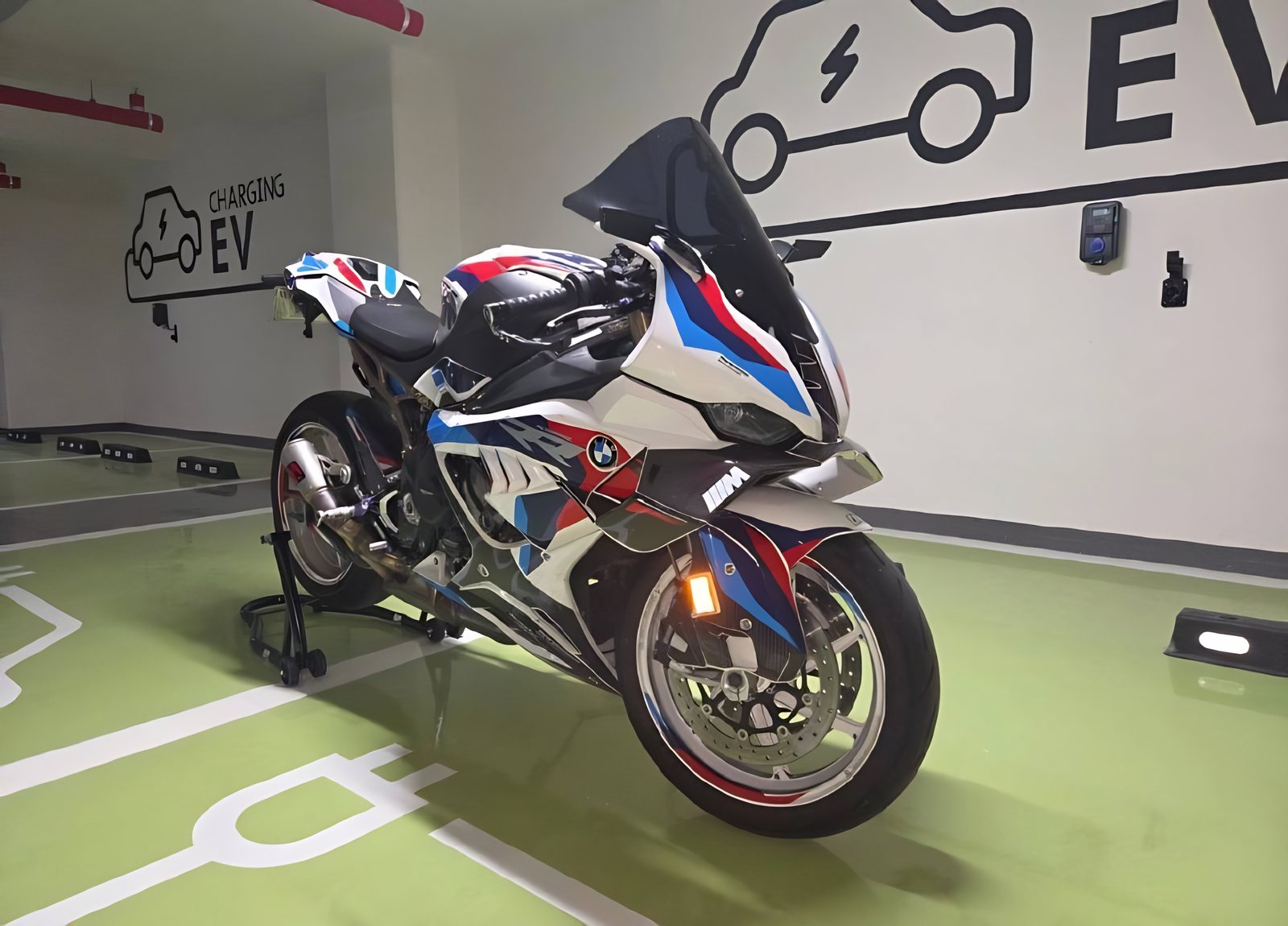 BMW S 1000 RR из Южной Кореи — фото 4 из 4