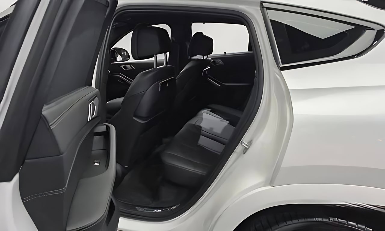 BMW X6 xDrive40i M Sport (G06) из Южной Кореи — фото 6 из 10