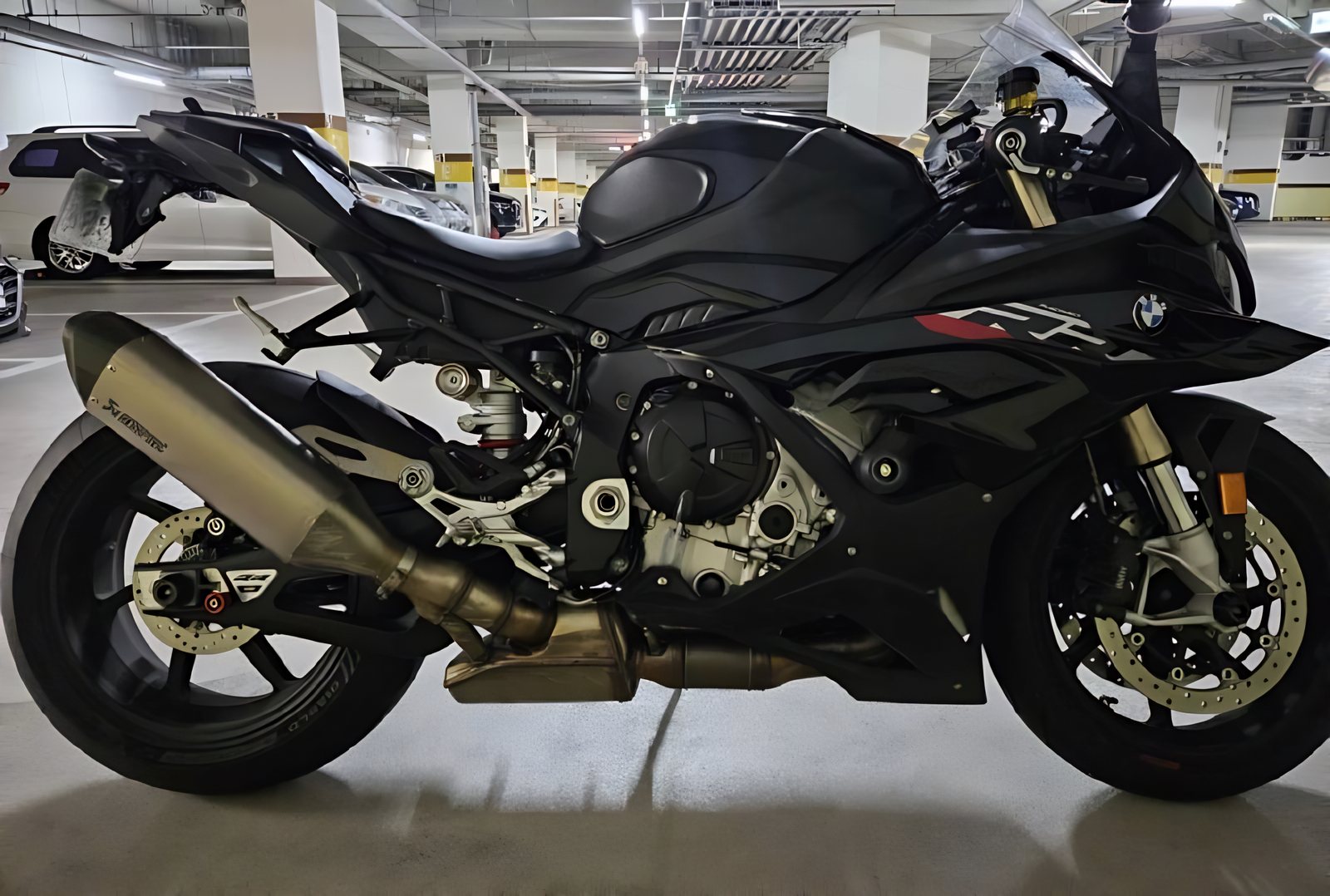BMW S 1000 RR из Южной Кореи — фото 1 из 4