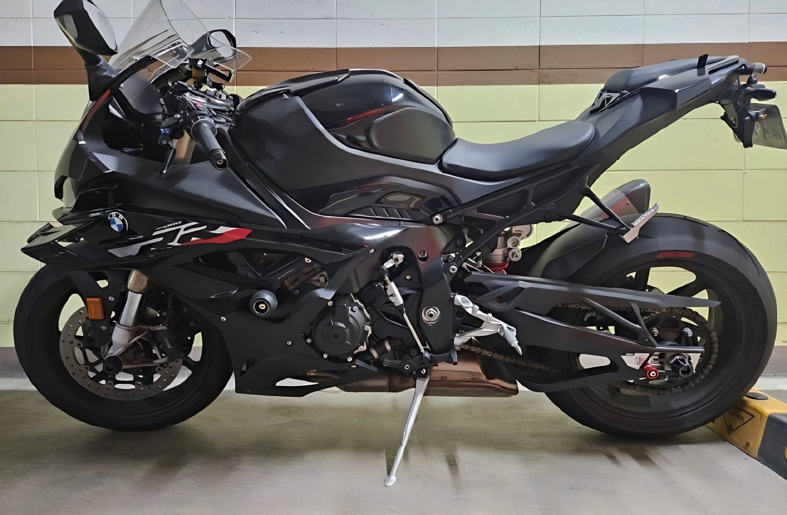 BMW S 1000 RR из Южной Кореи — фото 2 из 4