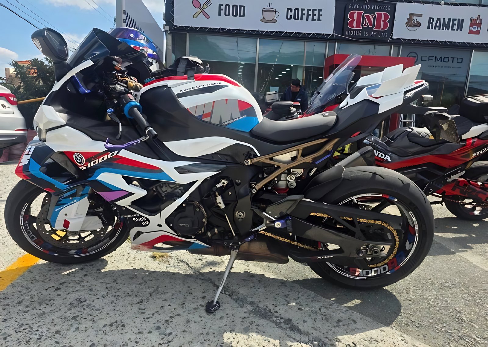 BMW S 1000 RR M Package из Южной Кореи — фото 2 из 4