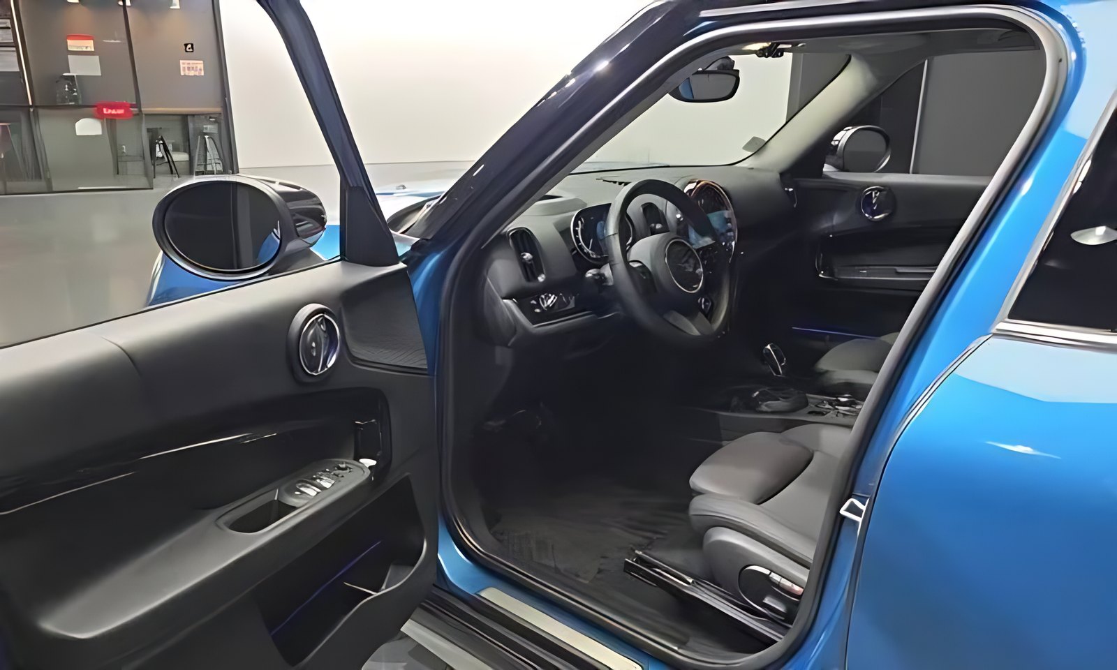 MINI Cooper Countryman Classic из Южной Кореи — фото 6 из 10
