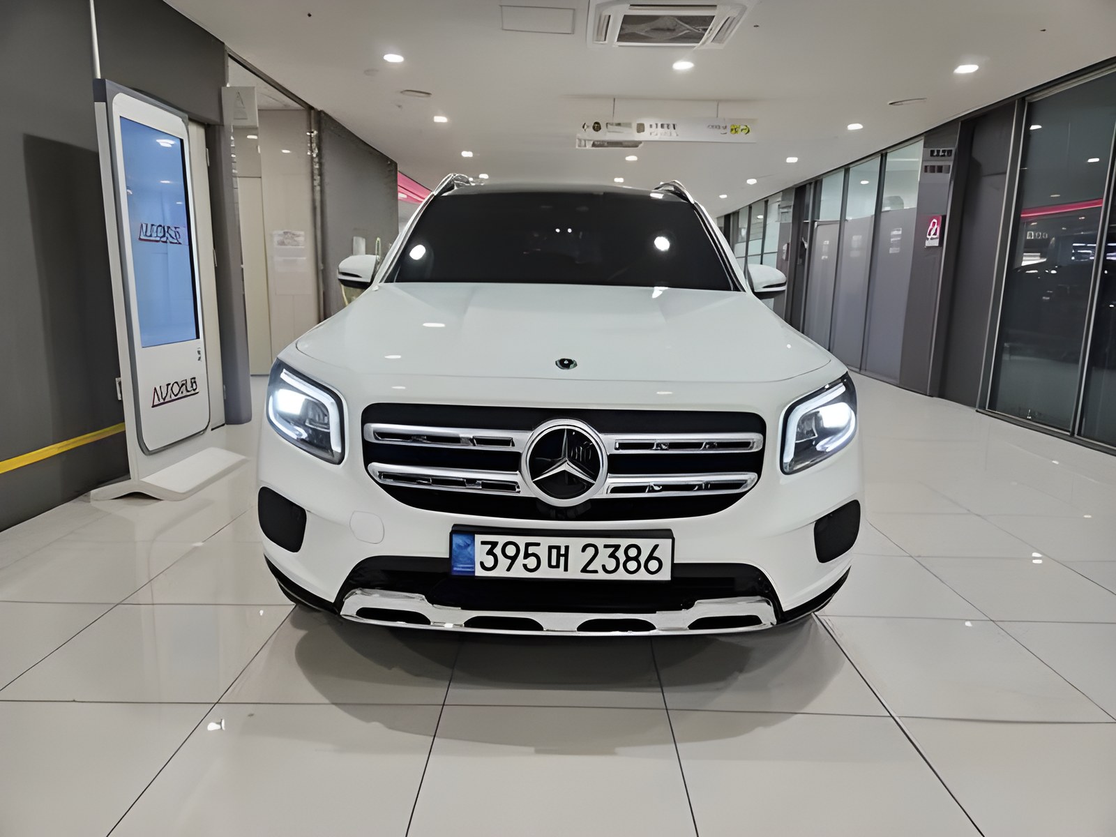Mercedes-Benz GLB 200 d из Южной Кореи — фото 1 из 9