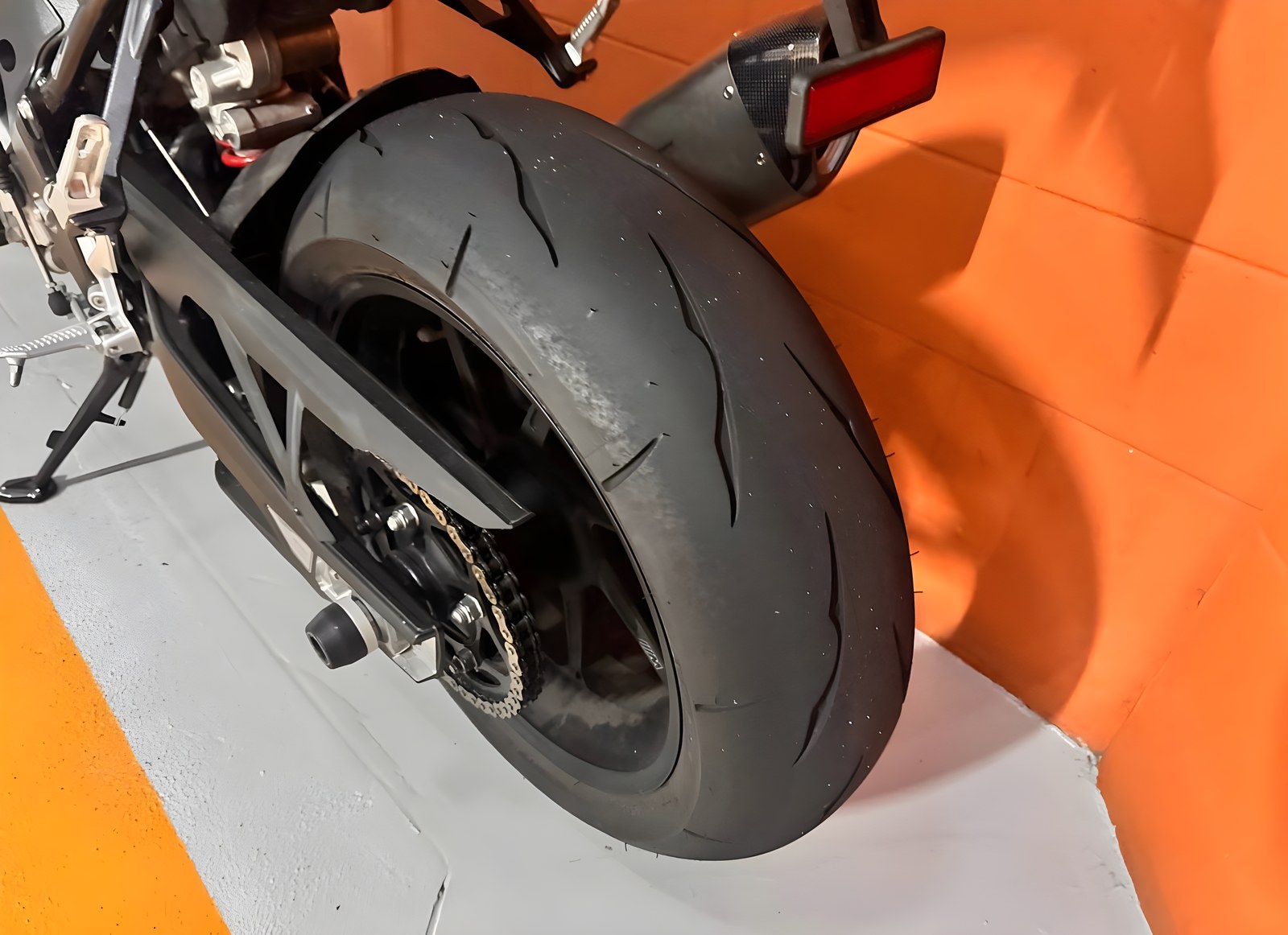 BMW S 1000 R M Package из Южной Кореи — фото 4 из 4