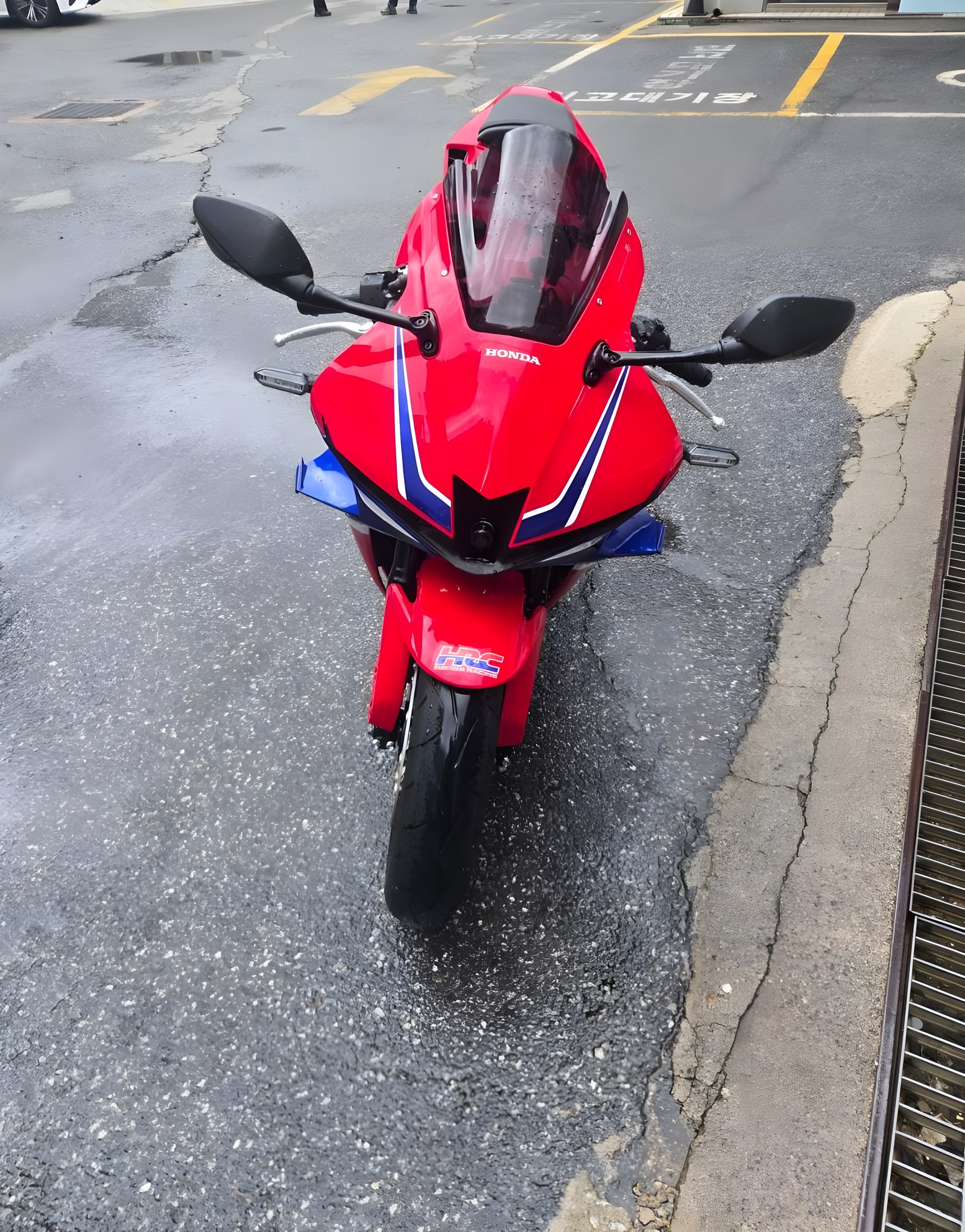 Honda CBR600RR из Южной Кореи — фото 4 из 4
