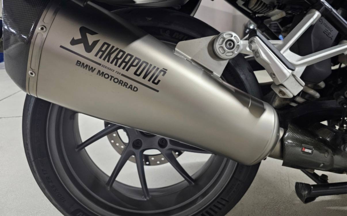 BMW R 1250 RS Triple Black из Южной Кореи — фото 2 из 4