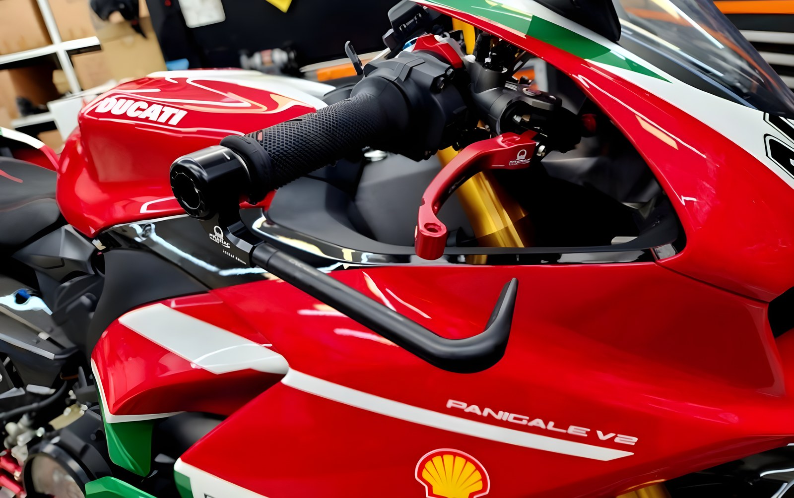 Ducati Panigale V2 Bayliss 1st Championship 20th Anniversary из Южной Кореи — фото 3 из 4
