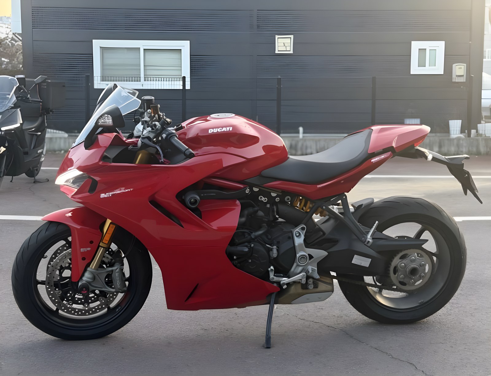 Ducati SuperSport 950 S из Южной Кореи — фото 3 из 4