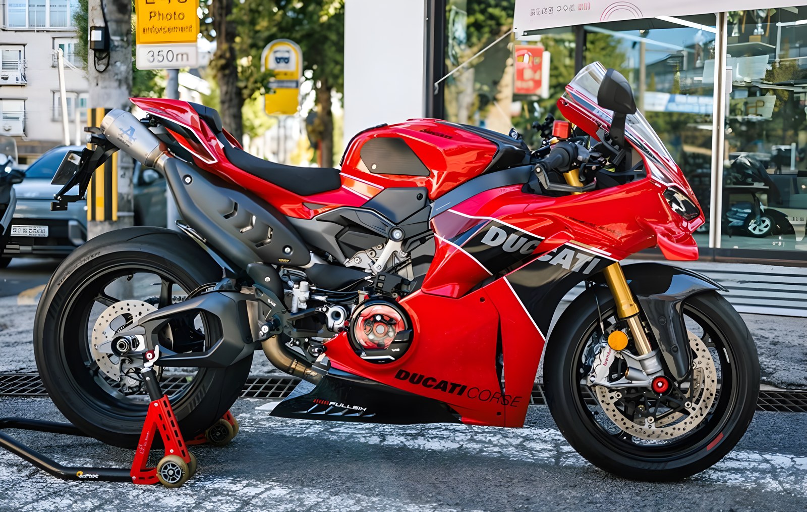 Ducati Panigale V4 S из Южной Кореи — фото 3 из 4