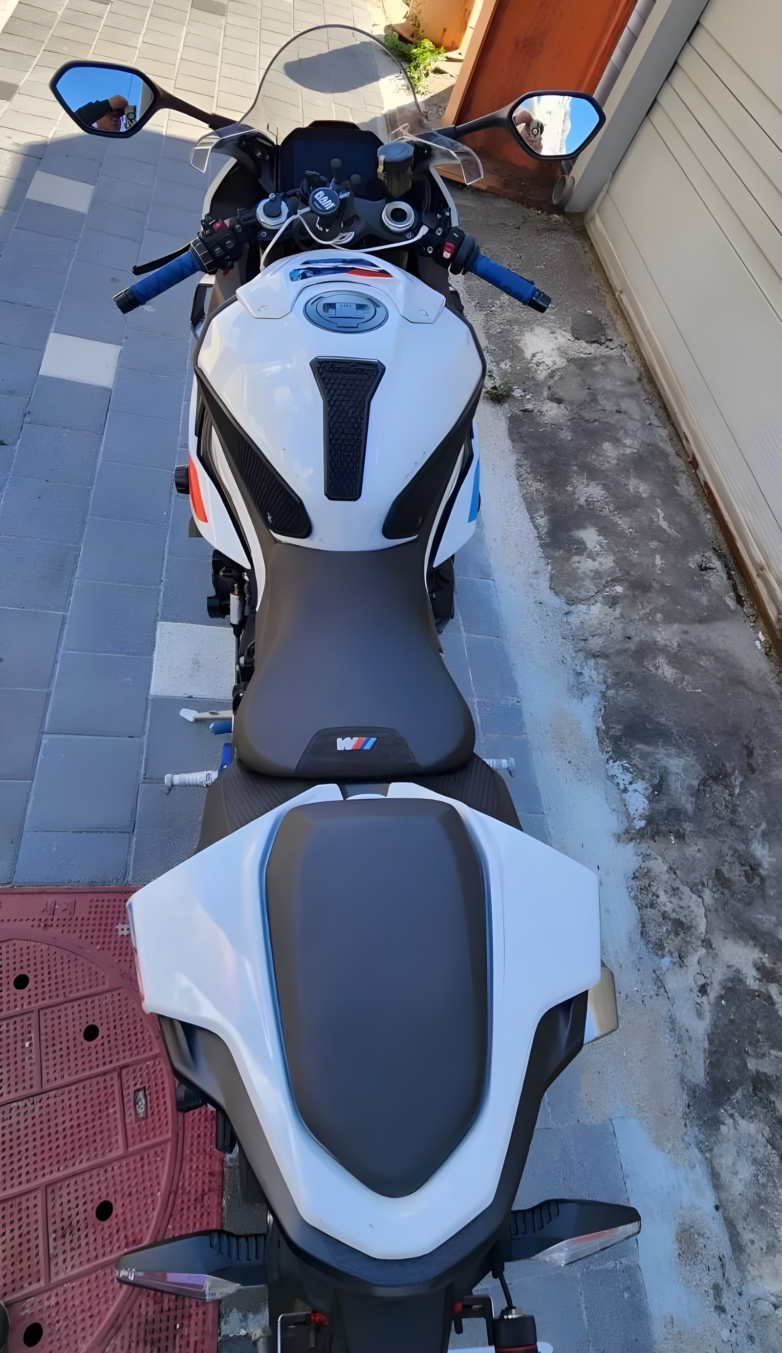 BMW S 1000 RR из Южной Кореи — фото 3 из 4