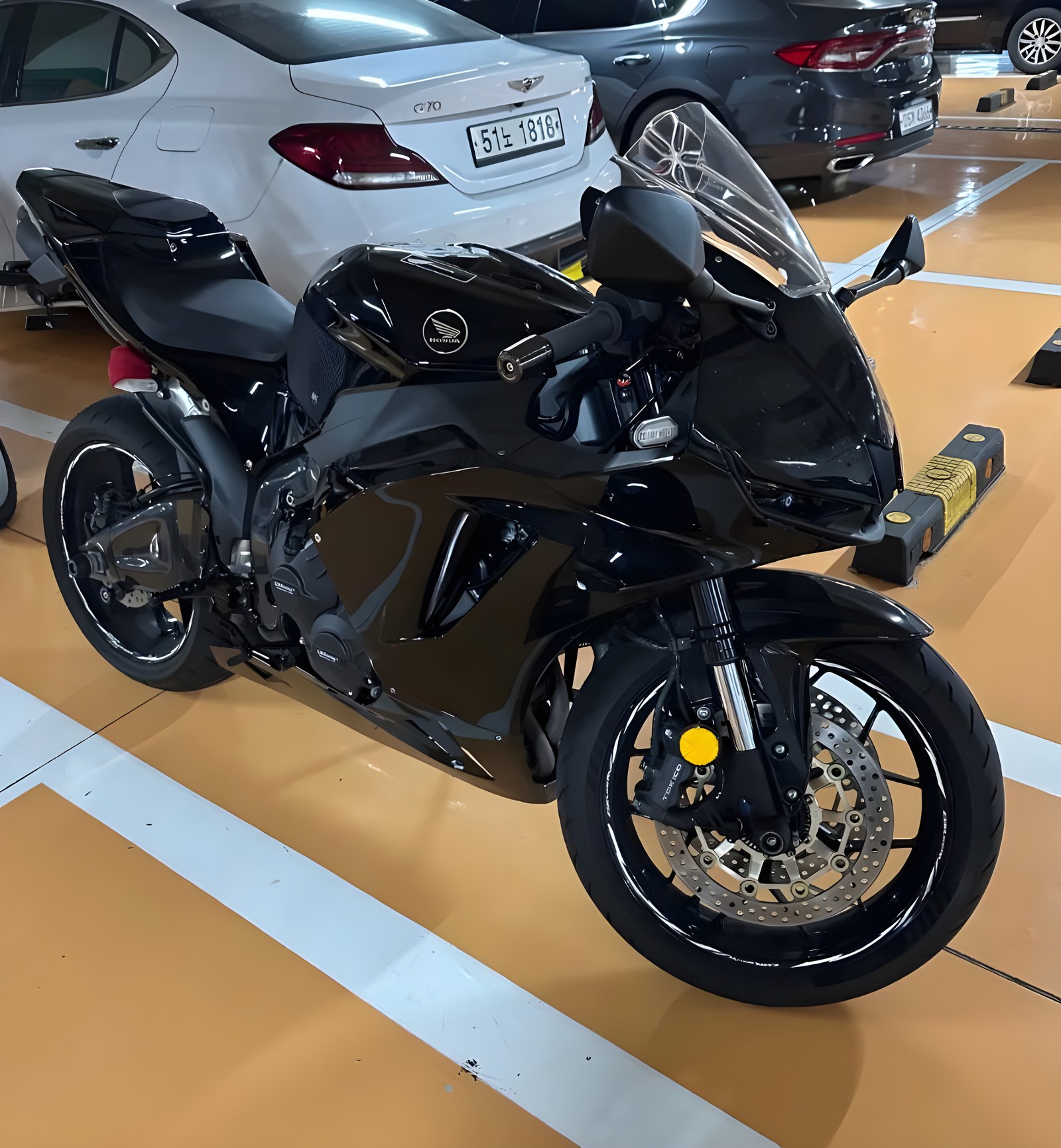 Honda CBR600RR из Южной Кореи — фото 3 из 4
