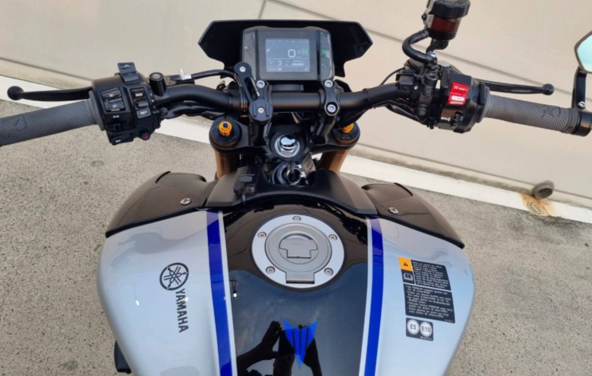 Yamaha MT-09 SP из Южной Кореи — фото 3 из 4