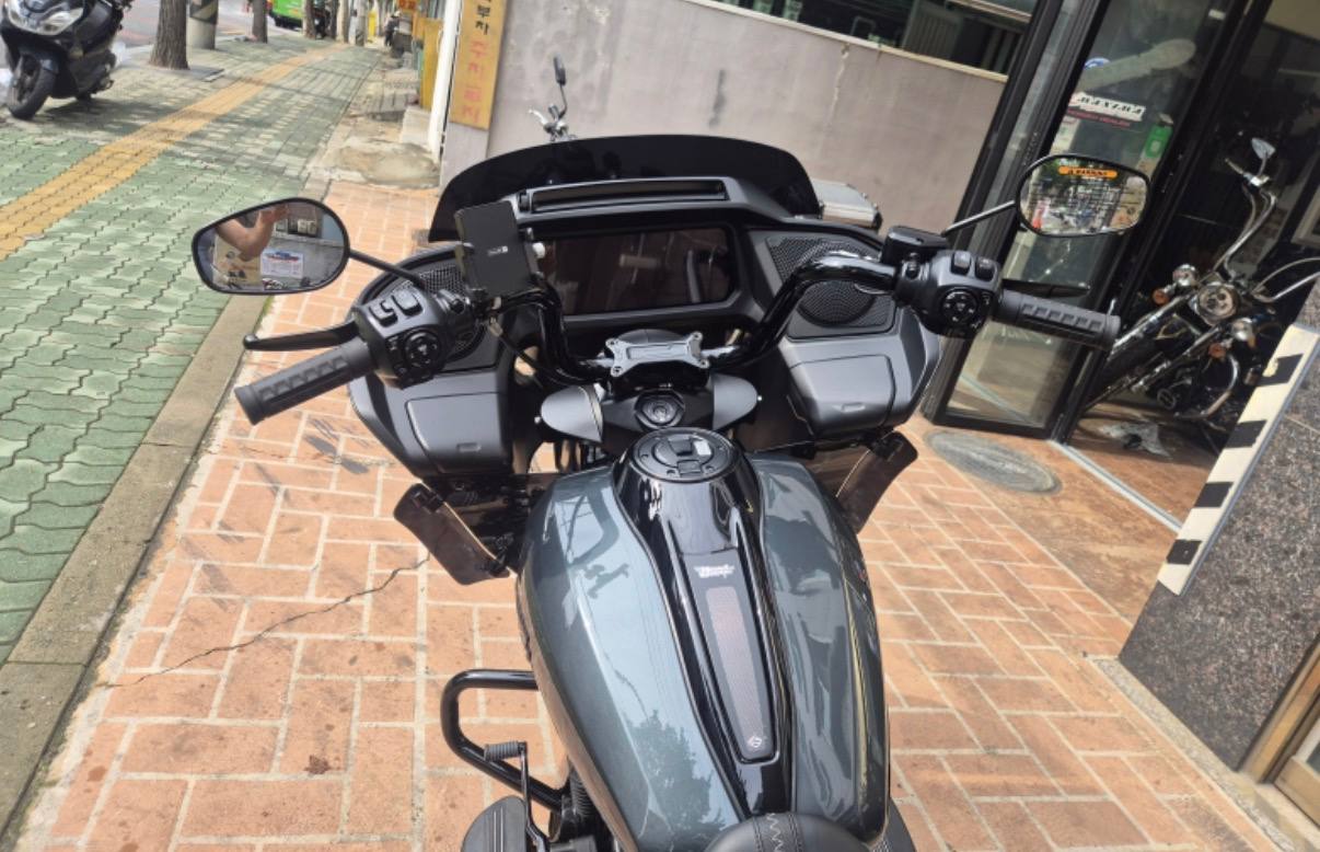 Harley-Davidson Road Glide 117 из Южной Кореи — фото 3 из 4