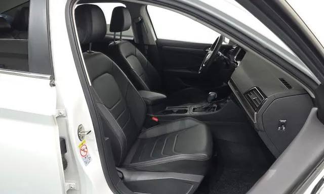 Volkswagen Jetta 1.4 TSI Premium из Южной Кореи — фото 7 из 10