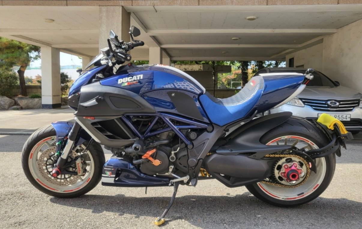 Ducati Diavel 1200 из Южной Кореи — фото 2 из 4