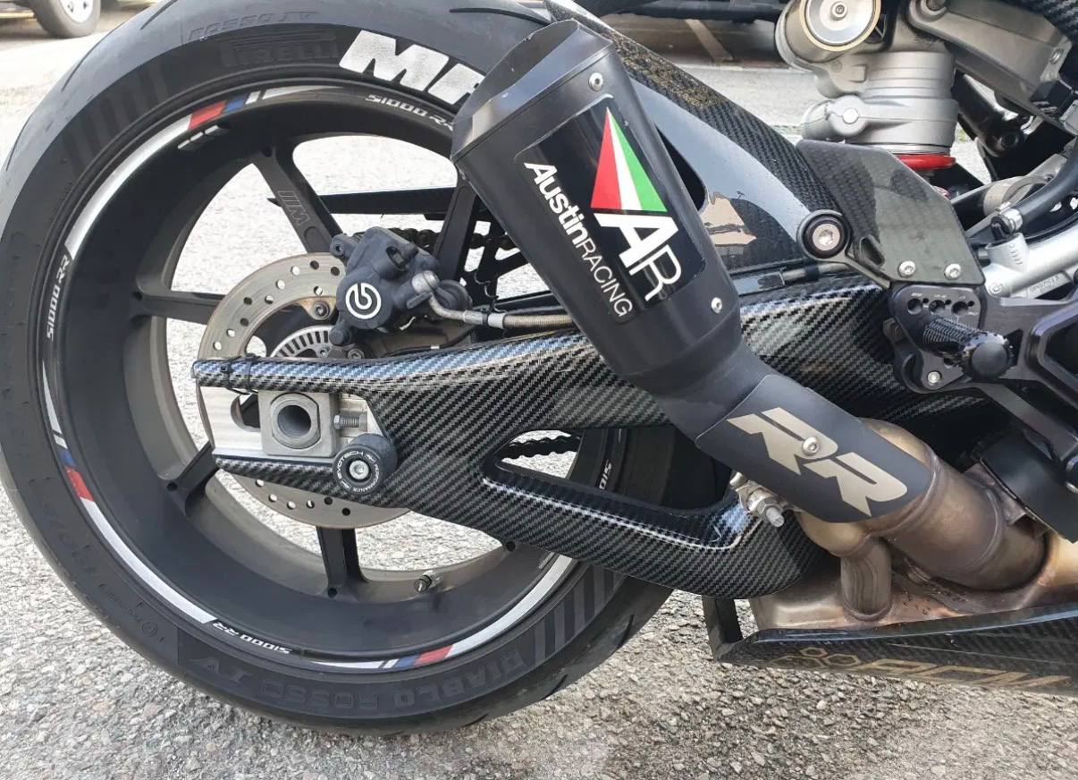 BMW S 1000 RR Race Package из Южной Кореи — фото 2 из 4