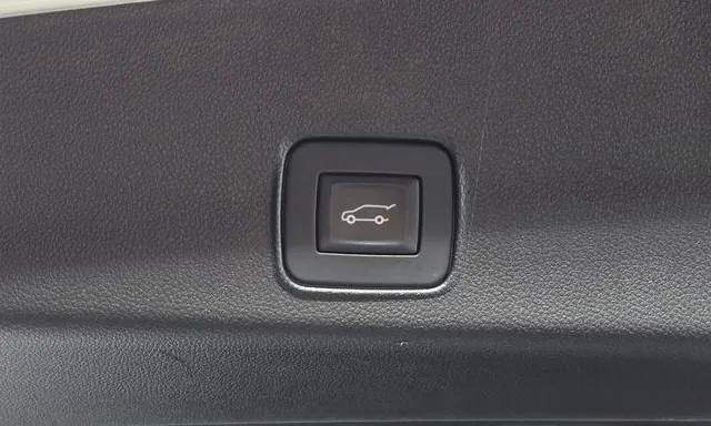 Chevrolet Trailblazer 1.3T 4WD RS из Южной Кореи — фото 9 из 10