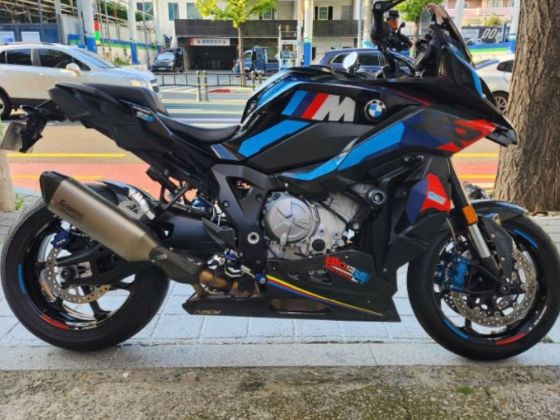 BMW M 1000 XR Competition из Южной Кореи